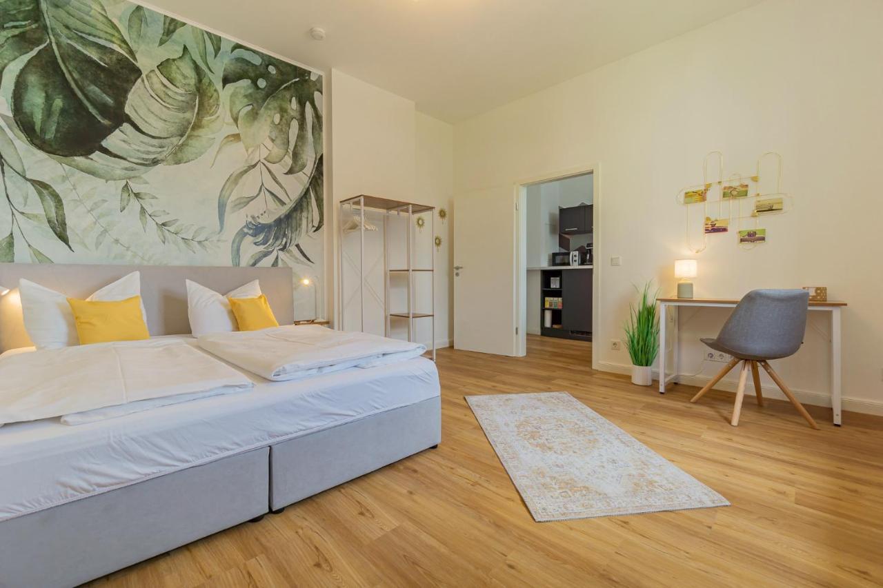Modernes Apartment - Zentral, Ruhig, Wlan, Netflix, Kueche, Schreibtisch, Parkplatz, Waschtrockner Cottbus Eksteriør billede